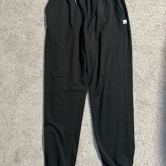 Vuori Black Jogger Pants - Picture 2 of 5